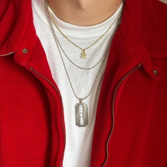 Y2K 2000s silver razor blade pendant chain necklace - Picture 6 of 8